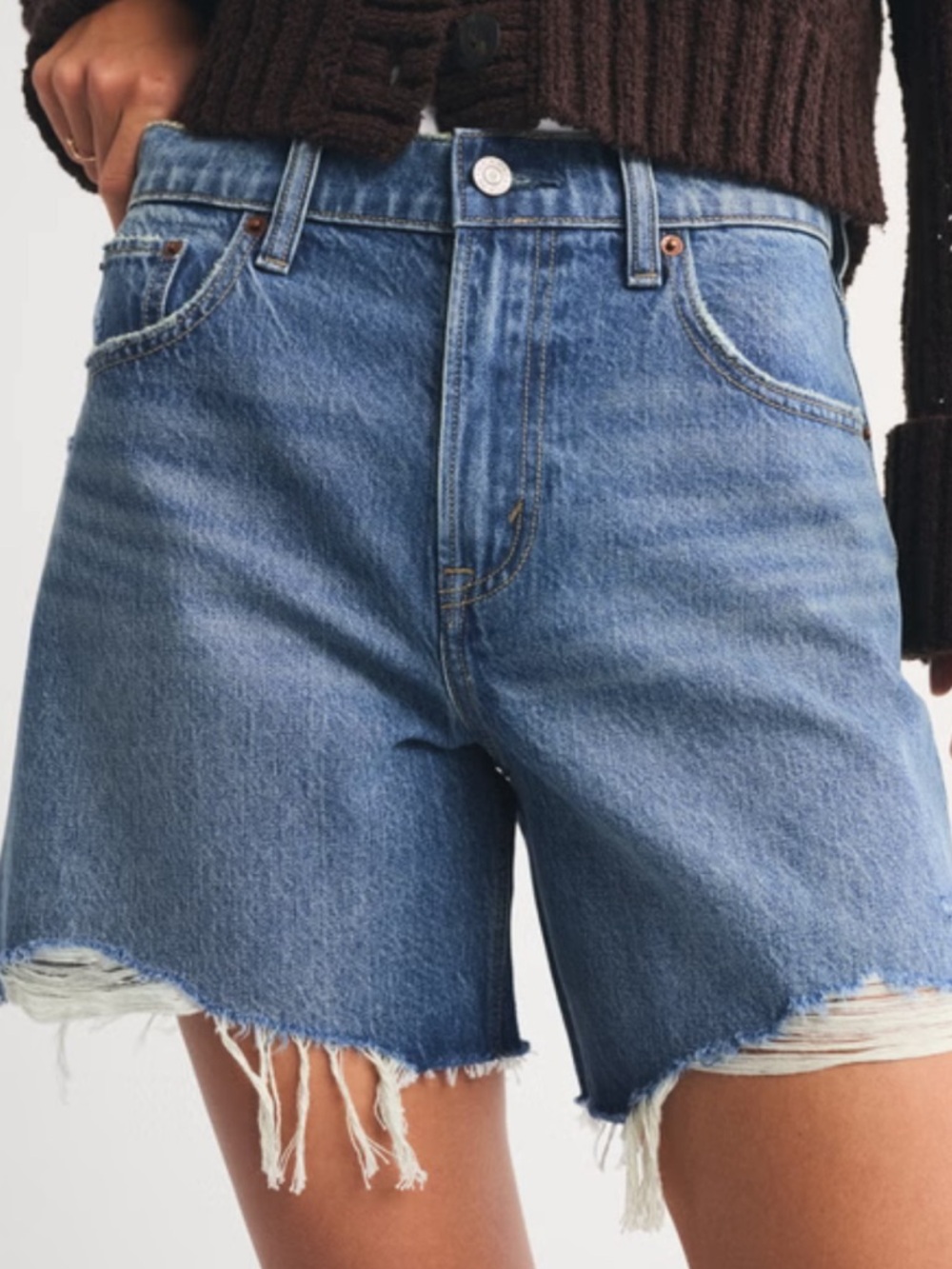 Medium Destroy Denim Shorts High-Rise - Picture 4 of 6
